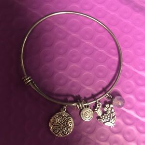 Butterfly adjustable bracelet